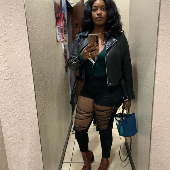 Meet your Posher Crystal!!! - Picture 8 of 11